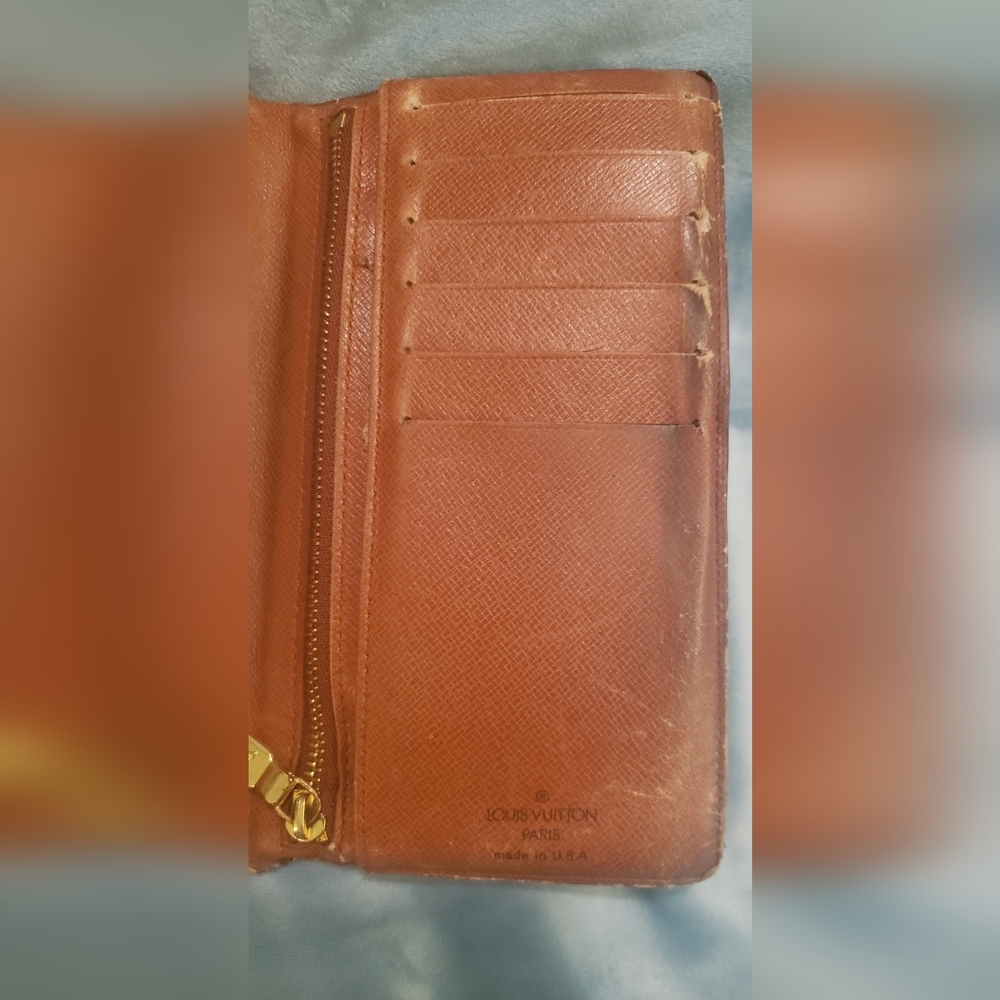 Lintage Louis Vuitton Long Kisslock Wallet - Picture 8 of 17